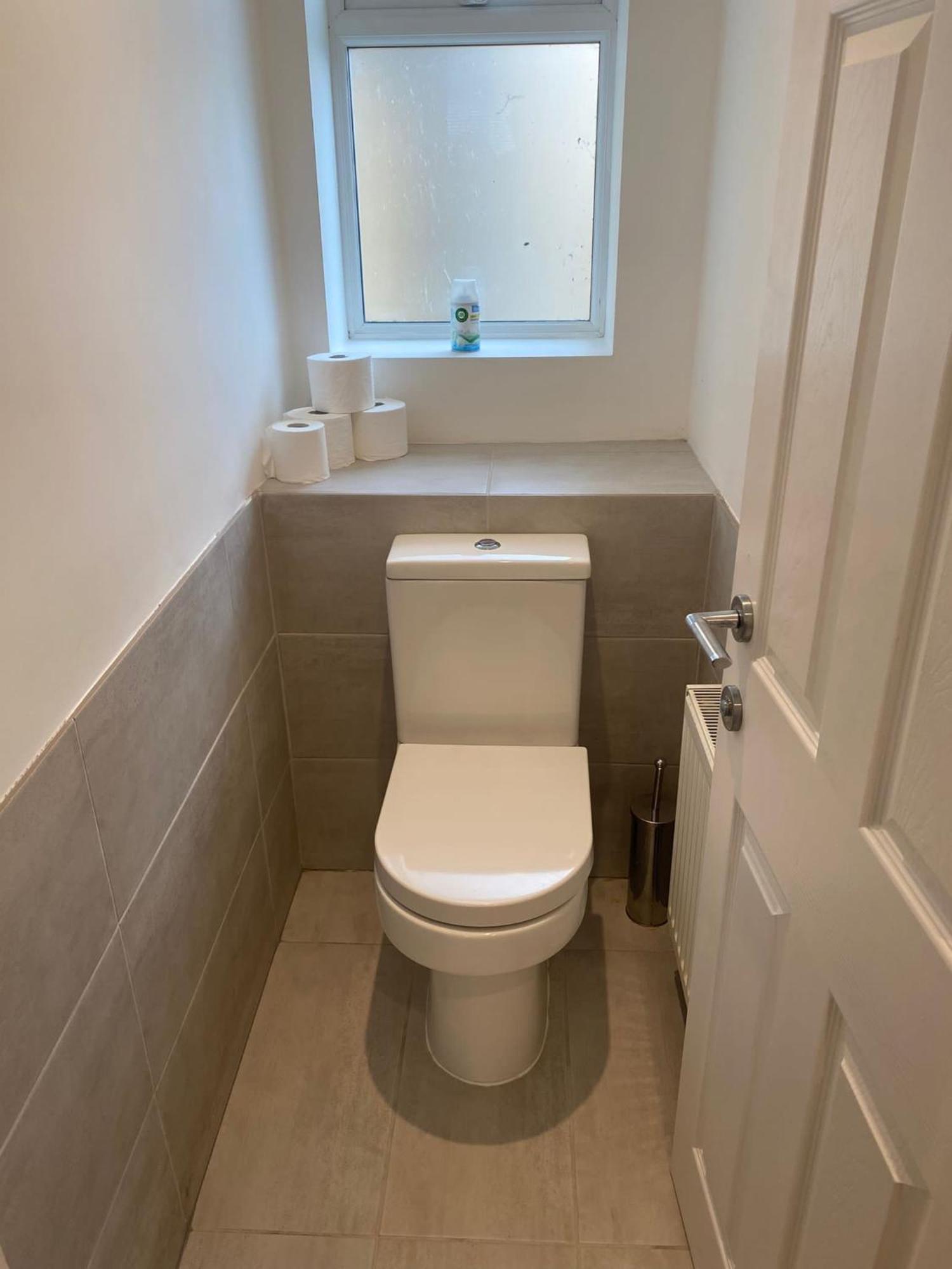 Large Luxury Apartment Cobham (Surrey)