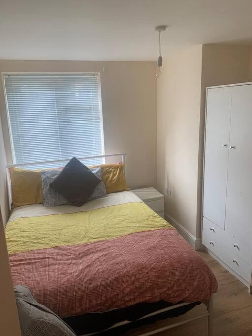 Large Luxury * Cobham (Surrey)